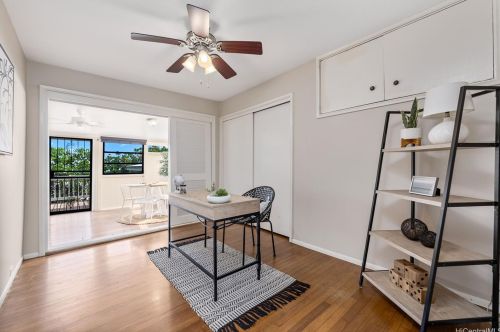 4933 Waa St, Honolulu HI  96821-1445 exterior