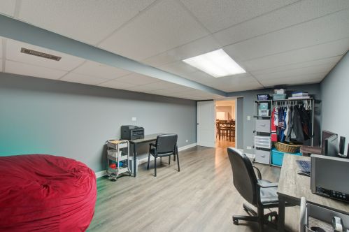 1075 Big Eagle Trl, Carol Stream IL  60188 exterior