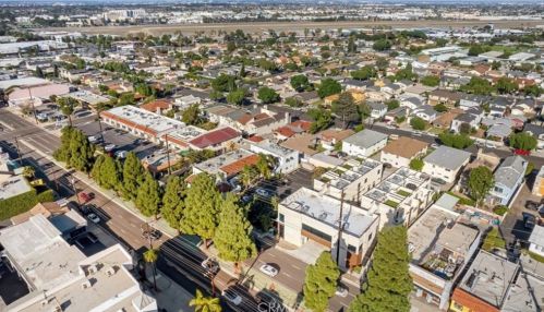 24444 Hawthorne Blvd, Torrance CA  90505-6507 exterior