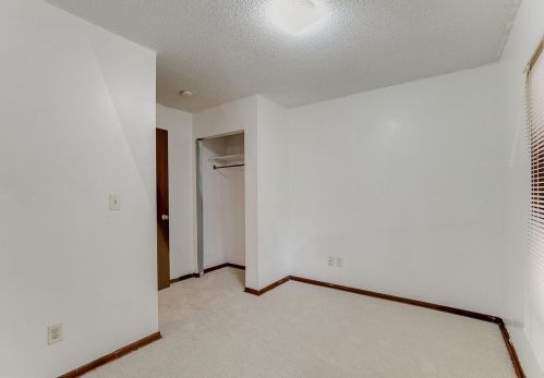 923 Barclay St, Saint Paul MN  55106-3501 exterior