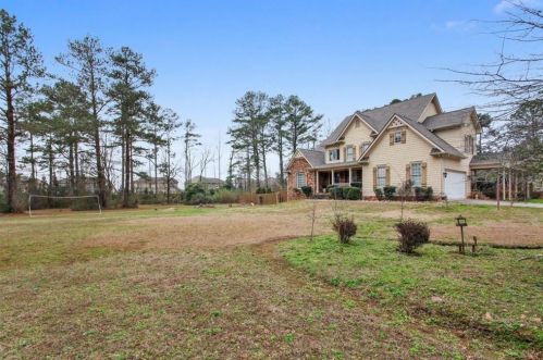 805 Debbie Ln, Holly Springs, GA 30188-2991