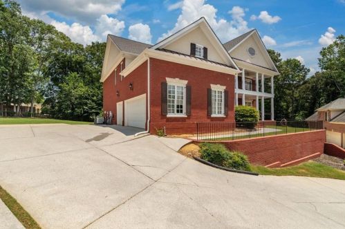203 Hailwood Ct, Suwanee, GA 30024-6718