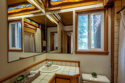 11665 Silverfir Dr, Truckee CA  96161-3207 exterior