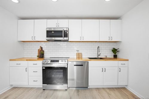 2600 Knox Ct, Denver CO  80219-5841 exterior