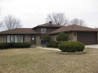 7030 Exner Rd, Oak Brook, IL 60561-3501