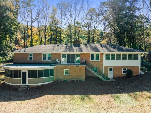2777 Hedgewood Dr, Atlanta GA  30311-1231 exterior