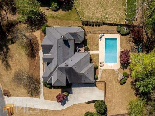 871 Foxwerthe Dr, Kennesaw, GA 30152-2881