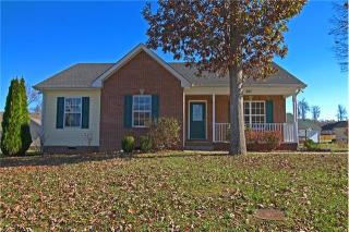 307 Gallop Ln, Springfield, TN 37172-7371