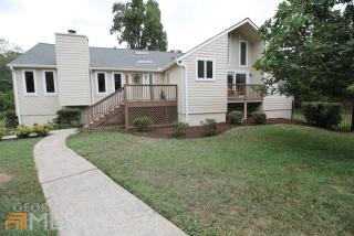 2699 Shadow Bluff Dr, Marietta, GA 30062-2569