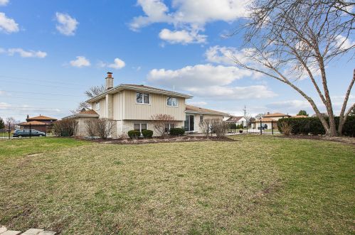 15513 Canterbury Ln, Orland Park, IL 60462-4984
