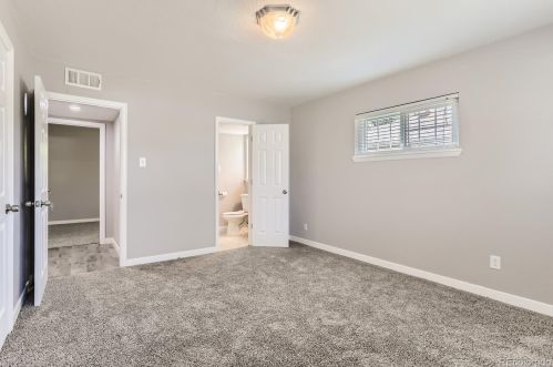 706 Troy Ct, Aurora CO 80011-6641 exterior