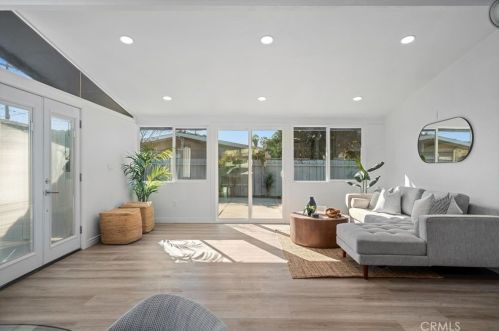 859 Citron St, Anaheim CA  92805-1706 exterior