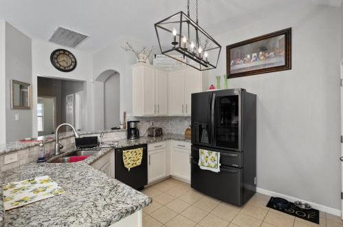 2232 Deniro Dr, Fort Worth TX  76134-4155 exterior