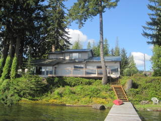 53 Strawberry Pt Ct, Bellingham, WA 98229-4855