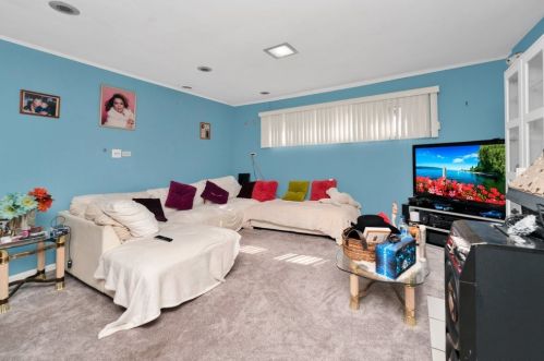 4218 Elmwood Ave, Forest View, IL 60402-4421