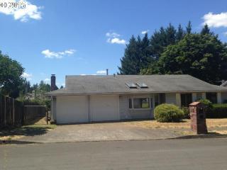 2001 Lillyben Ave, Damascus OR  97080 exterior