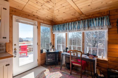 48 Main St, Jonesport, ME 04649-3328