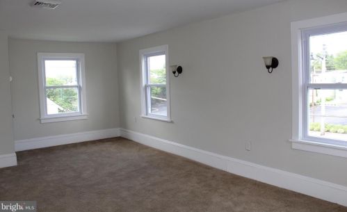 26 Crescent Blvd, Camden NJ  08108-1042 exterior