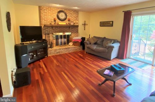 232 Lower Magothy Beach Rd, Severna Park MD  21146-2122 exterior