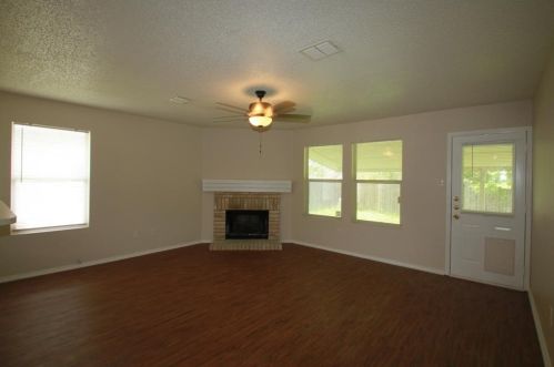 8729 Hunters Point Way, Fort Worth TX  76123-2503 exterior