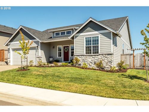 781 Mckinley St, Carlton OR  97111-9125 exterior
