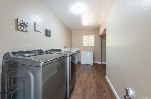 5500 Montero Dr, Riverside CA  92509-5632 exterior