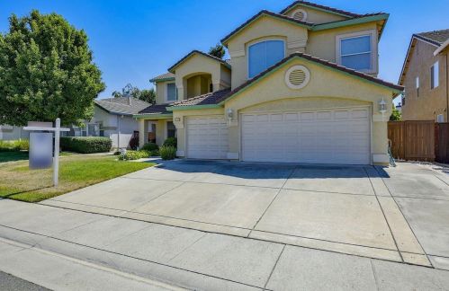 9533 Lady Slipper Pl, Elk Grove, CA 95624-6063