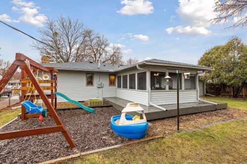 2073 Jade Ln, Saint Paul MN  55122-2862 exterior