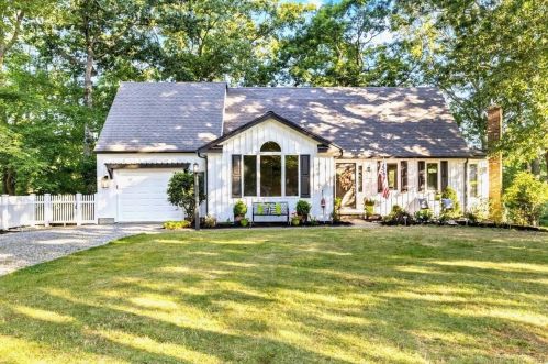 41 Cypress Rd, Fenwick, CT 06475-2836