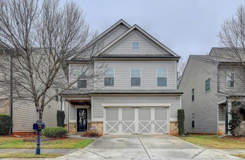 5076 Apple Grove Rd, Buford, GA 30519-3405