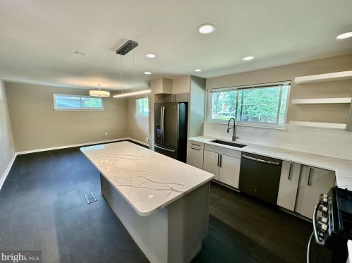 11106 Bybee St, Silver Spring MD 20902-3205 exterior