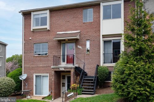 4512 Conwell Dr, Annandale, VA 22003-3519