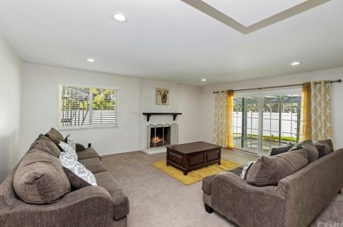 4280 Watkins Dr, Riverside CA  92507-4874 exterior