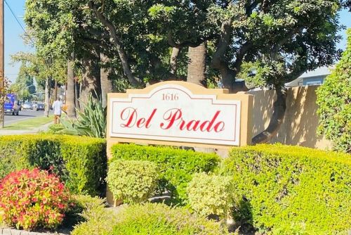 1616 Euclid St, Anaheim CA  92802-2430 exterior