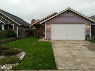 109 100th Street Ct, Tacoma, WA 98445-2094