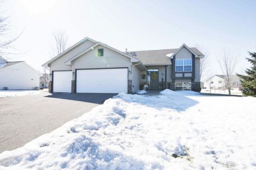 23135 Gardner Ave, Otsego, MN 55374-7514
