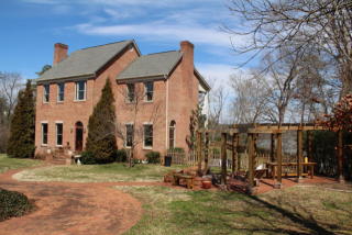 4012 Holston College Rd, Mcghee Tyson Ang Base, TN 37777-3037