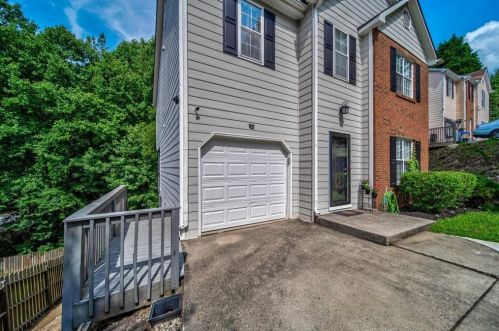 1716 Bertram Ln, Marietta, GA 30008-4138