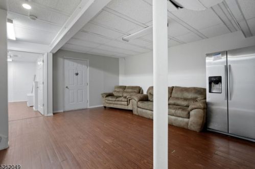 23 Grant Way, Princeton NJ  08540-1667 exterior