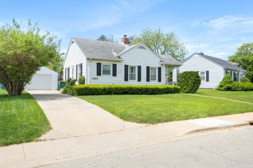 1624 Stratford Ct, Joliet, IL 60435-6722