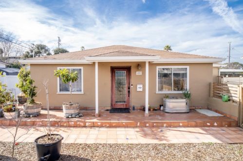 1257 Judson St, Seaside, CA 93955-5522