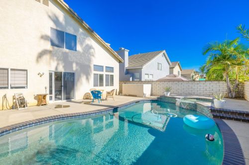 7607 Canberra Way, Riverside CA  92508-6067 exterior