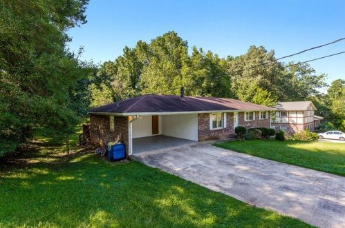 4442 Bryant Dr, Lilburn, GA 30047-4071