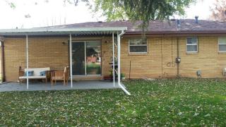 2403 Overhill Rd, Peoria IL  61615-4217 exterior