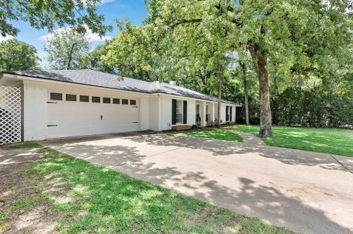 3112 Hummingbird Cir, Bryan, TX 77807-3225