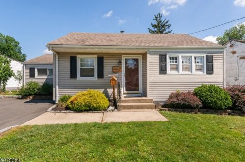 12 Latourette Ave, South Bound Brook, NJ 08880-1307