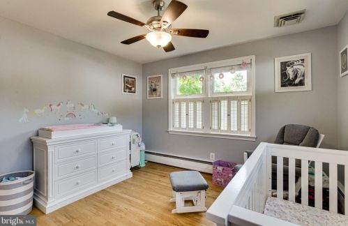 909 Roswell Dr, Silver Spring MD 20901-2128 exterior