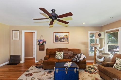 3687 Roslyn St, Riverside CA  92504-3536 exterior