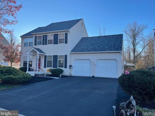 164 Sunset Dr, Mount Royal, NJ 08061-1042