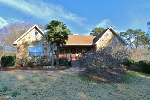 1210 Great Oaks Dr, Conyers, GA 30013-3096